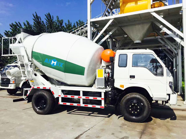 6m3 concrete mixer trailer